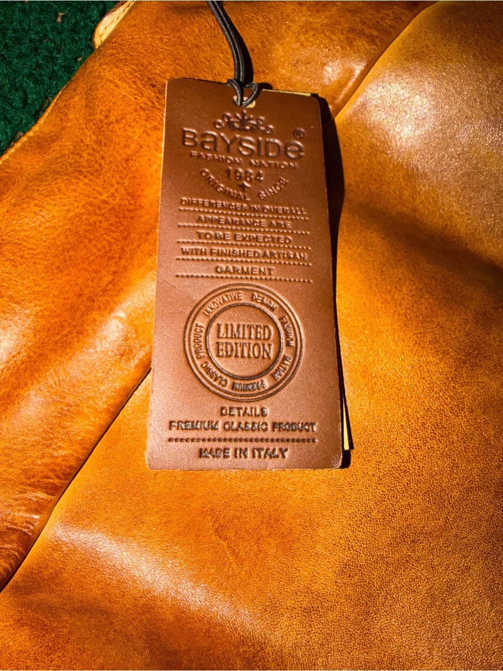 NWT Lusher Bayside84 Oversized Vintage Hobo Carryall
Beautiful leather smell!! - Picture 2 of 16